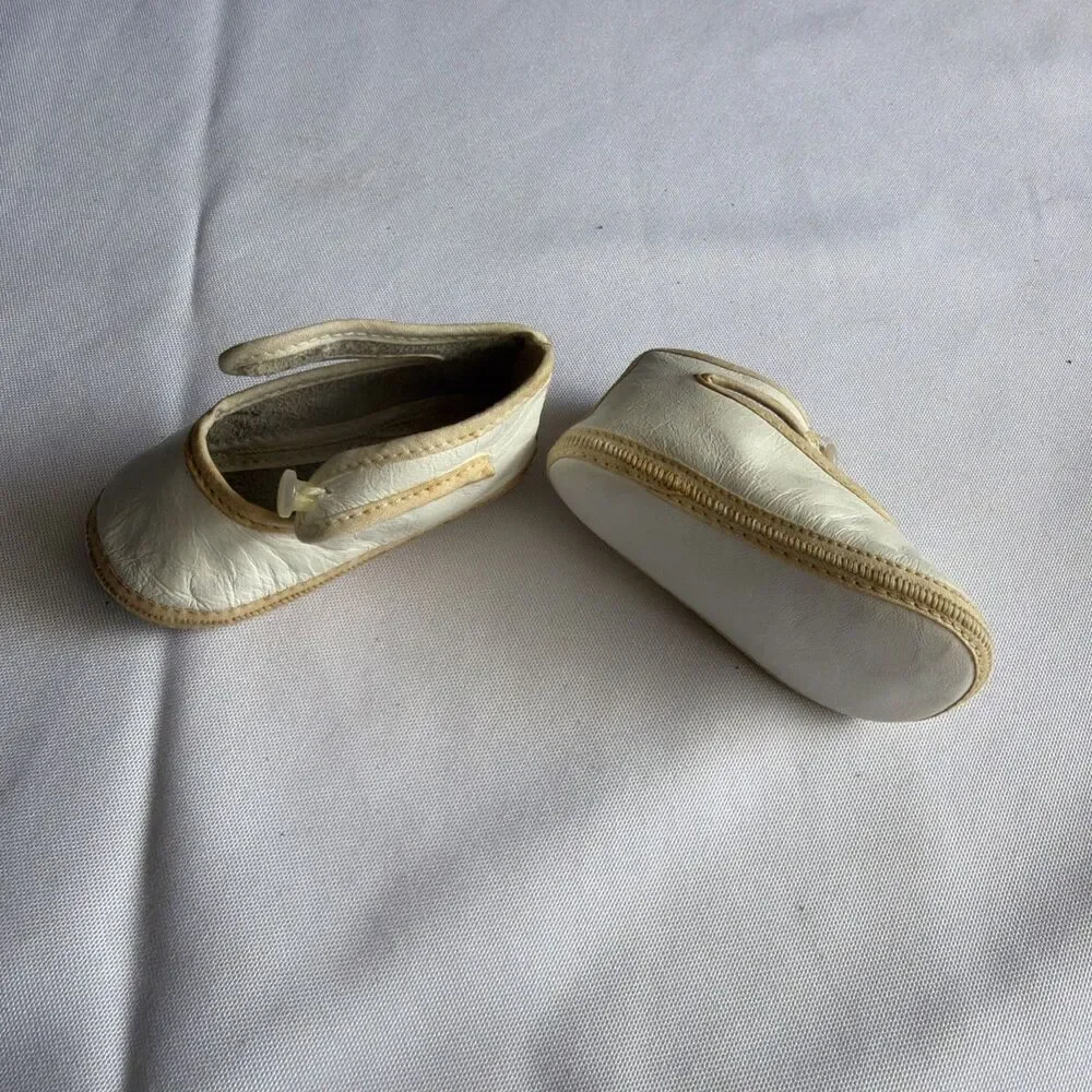 Vintage White Oilcloth Doll Shoes - Pearl Button Detail - Antique Fashion Doll
